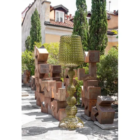Lampada da terra Kabuki da esterno in policarbonato di Kartell