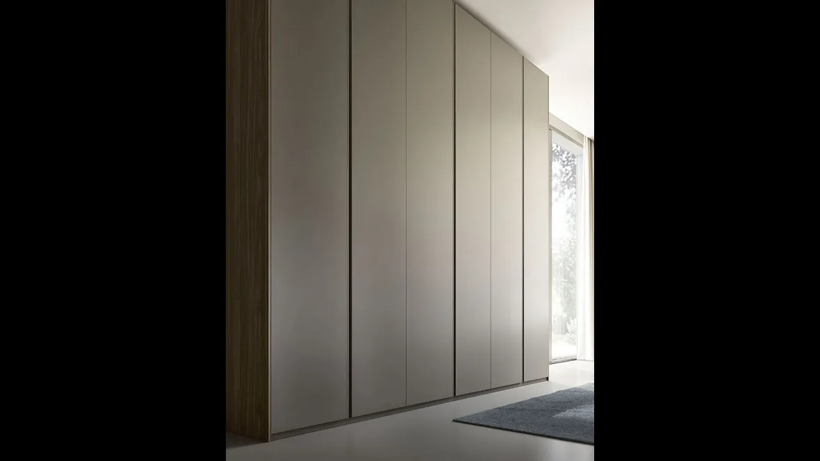 Armadio con ante battenti Quadro Gola finitura grey di S75