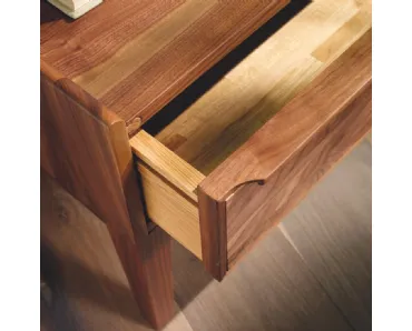 Comodino Leonardo L101 in legno massello con un cassetto di Arte Brotto