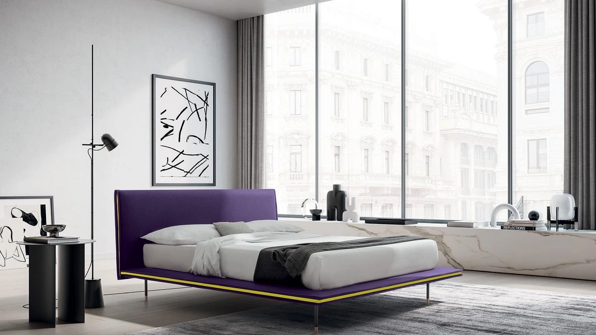 Letto dalla struttura minimal e sottile con testiera Elle di Felis