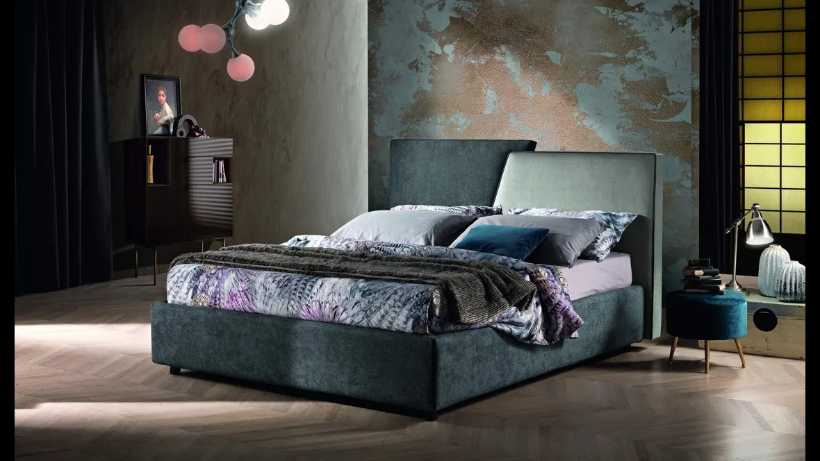 Letto in tessuto imbottito con testiera bicolore Achille di MaxHome