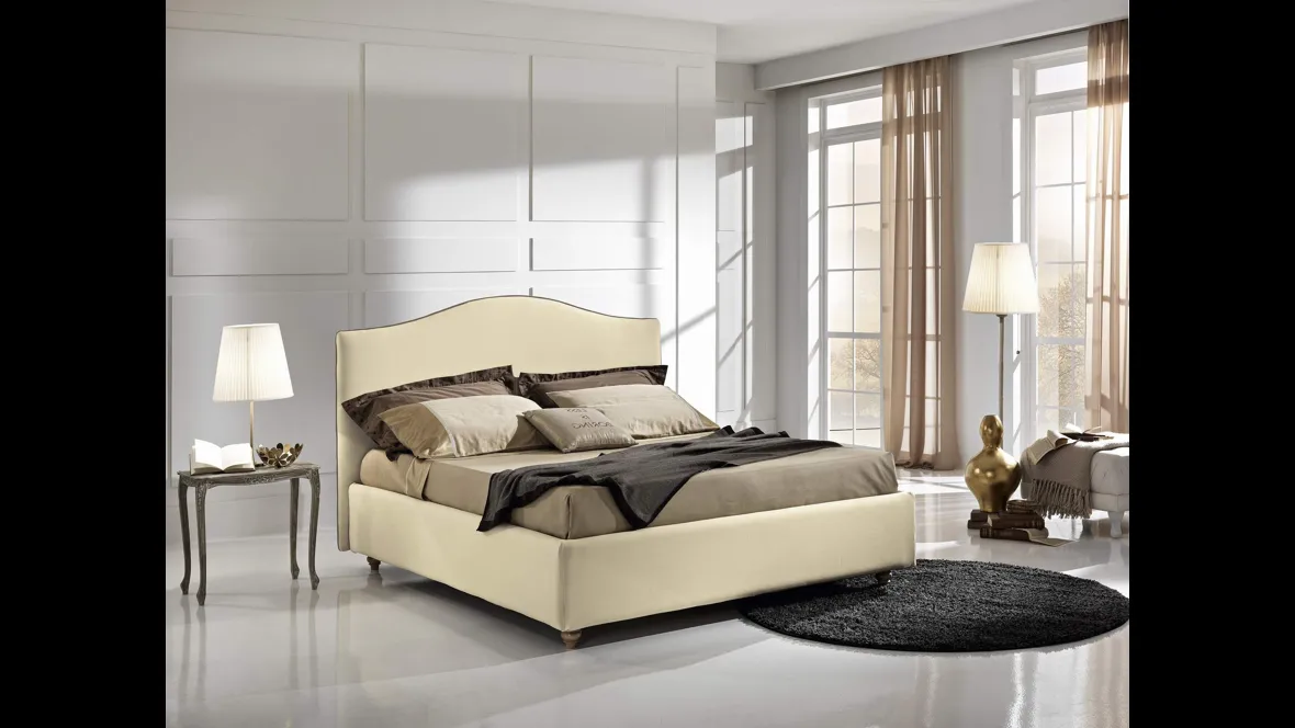 Letto con testiera sagomata in tessuto imbottito Bellini di MaxHome