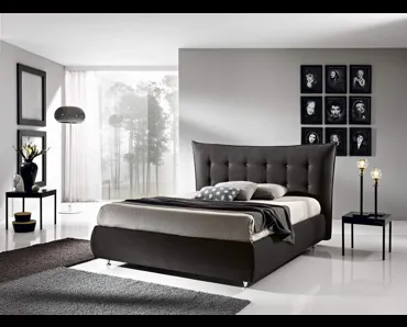 Letto in tessuto con testiera imbottita e trapuntata Jasper di MaxHome