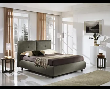 Letto matrimoniale in tessuto imbottito con testiera Omar di MaxHome