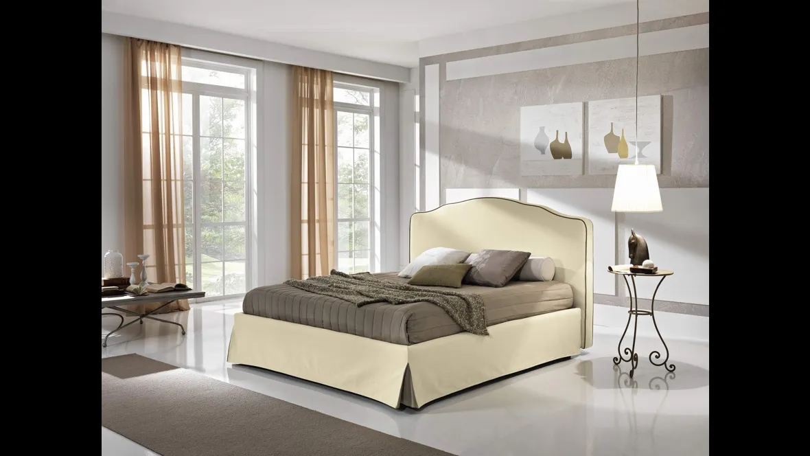 Letto in tessuto con testiera sagomata Zumba di MaxHome
