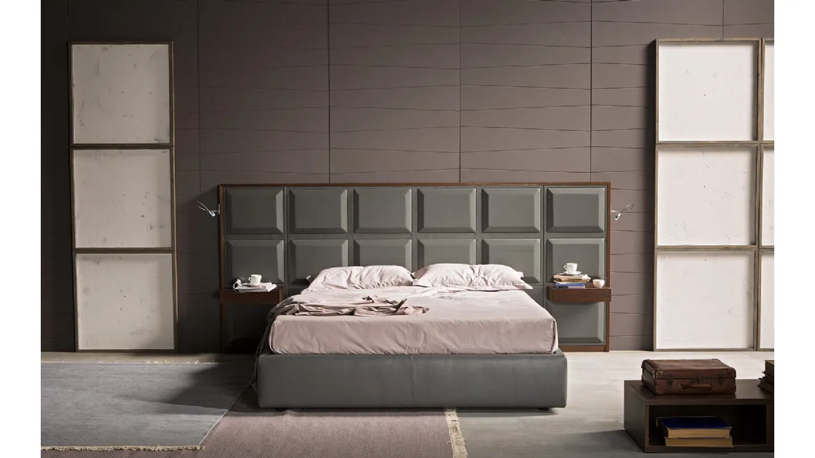 Letto in pelle con testiera tridimensionale imbottita Boiserie di Novaluna
