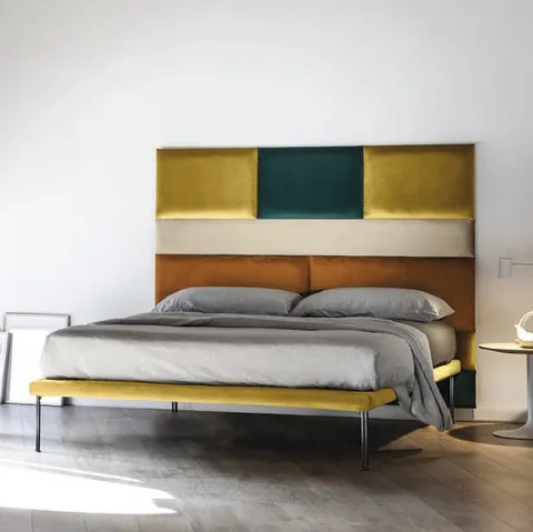 Letto in tessuto imbottito con testiera componibile Tetris di Rigosalotti