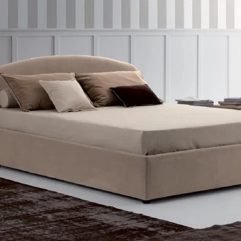 Letto in tessuto imbottito con testiera tonda Soft di Novaluna