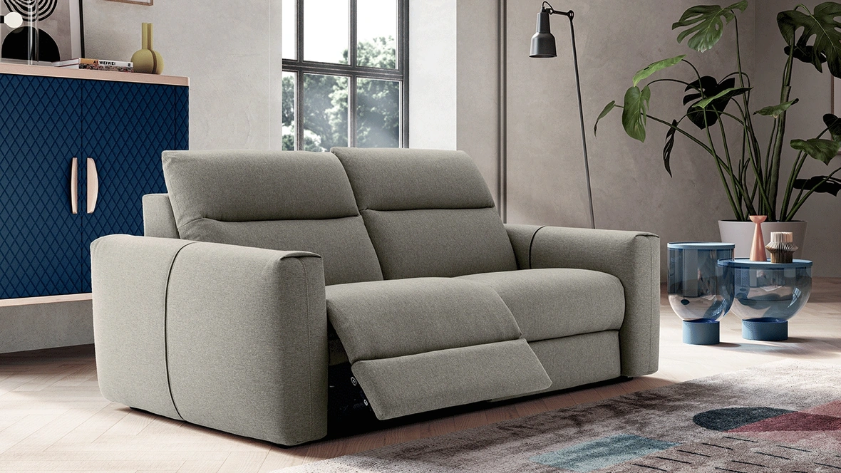 Divano lineare Creed con movimento relax di Felis