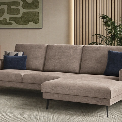 Divano con penisola Kriss di Rigosalotti