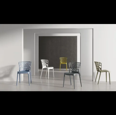 Sedia impilabile in polipropilene Mabel di MaxHome