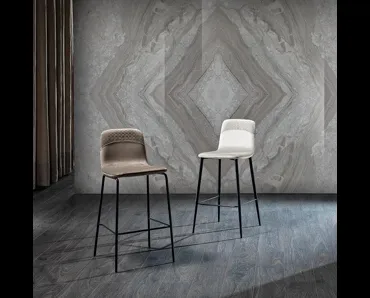 Sgabello Carlotta in tessuto di MaxHome