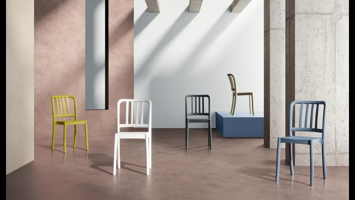 Sedia impilabile Olisia in polipropilene di MaxHome