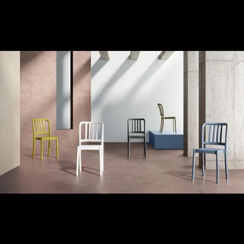 Sedia impilabile Olisia in polipropilene di MaxHome