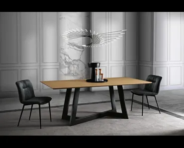 Tavolo Eddy di MaxHome