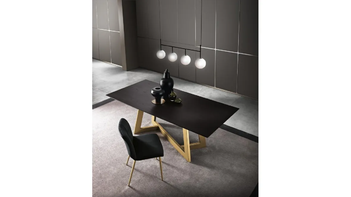 Tavolo Eddy di MaxHome
