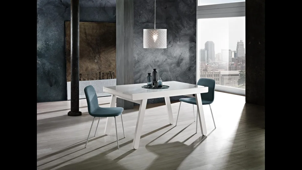 Tavolo allungabile Jacopo con top in laccato lucido Bianco di MaxHome