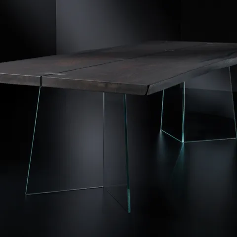 Tavolo Vero V Glass con top in legno massello e base in vetro extra chiaro di Arte Brotto