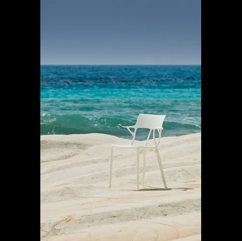 Sedia AI di Kartell