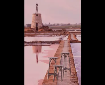 Sgabello AI Stool Light di Kartell