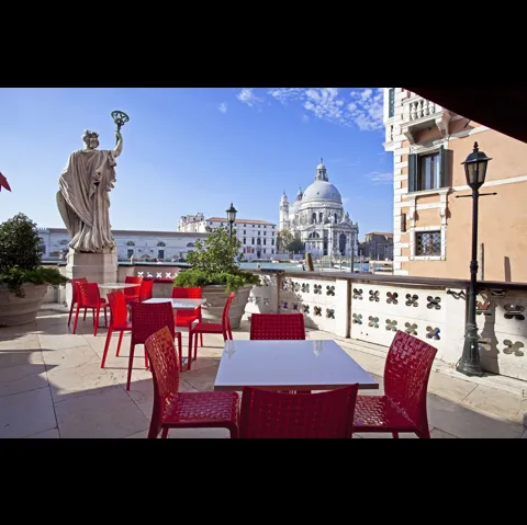 Sedia Ami Ami di Kartell