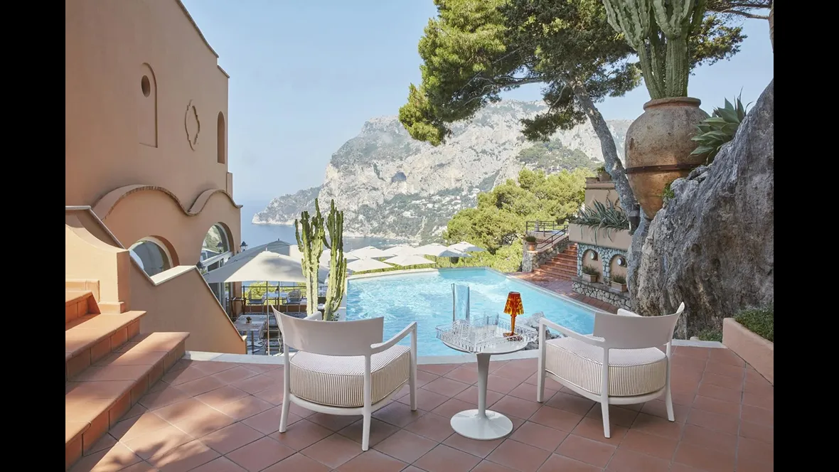 Poltroncina Cara Outdoor di Kartell