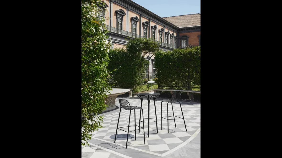 Sgabello e Tavolino in metallo Hiray di Kartell
